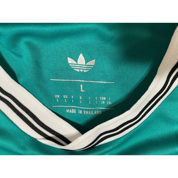 Liverpool | Men’s Large Away “Green” Jersey - Picture 3 of 7